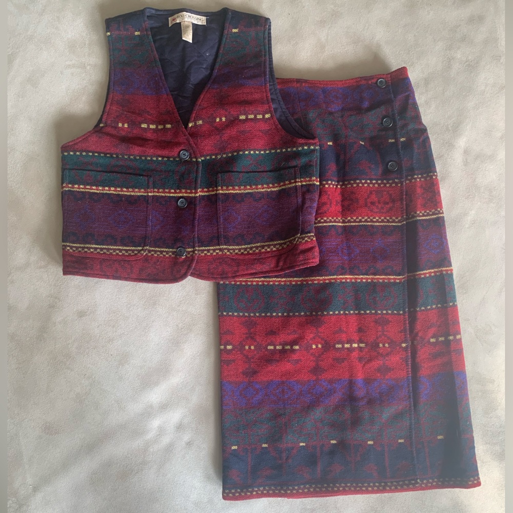 Vintage Roo Crossing Blanket Skirt Set